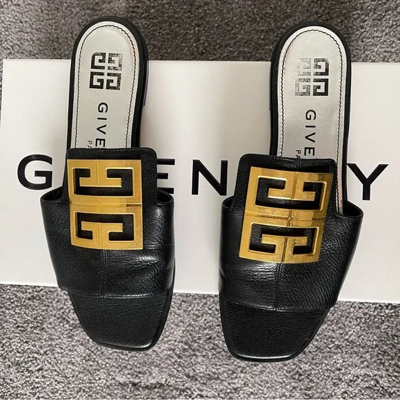Givenchy 4G Logo Mules, Slides, Sandals in Black Leather & Gold  – EU 38 / US 8 - Picture 3 of 8